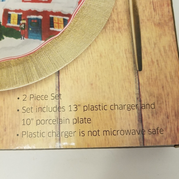 NIB Sealed Crofton 2 Piece Holiday Charger Plate Set Christmas - Picture 7 of 9